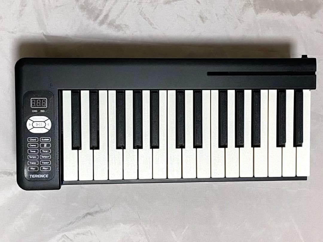 電子ピアノ 折り畳み タッチレスポンス61鍵盤 ポータブル キーボードピアノ
