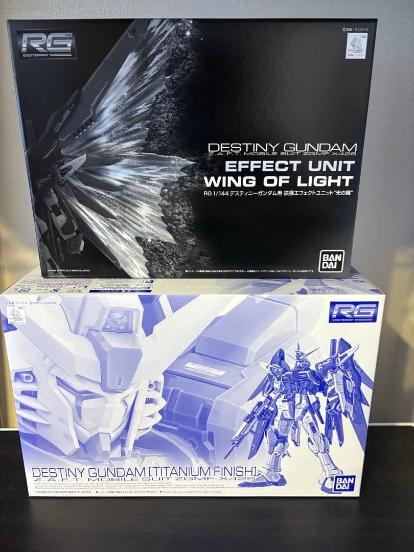 ＲＧ 1/144 デスティニーガンダム［チタニウムフィニッシュ］＋光の翼