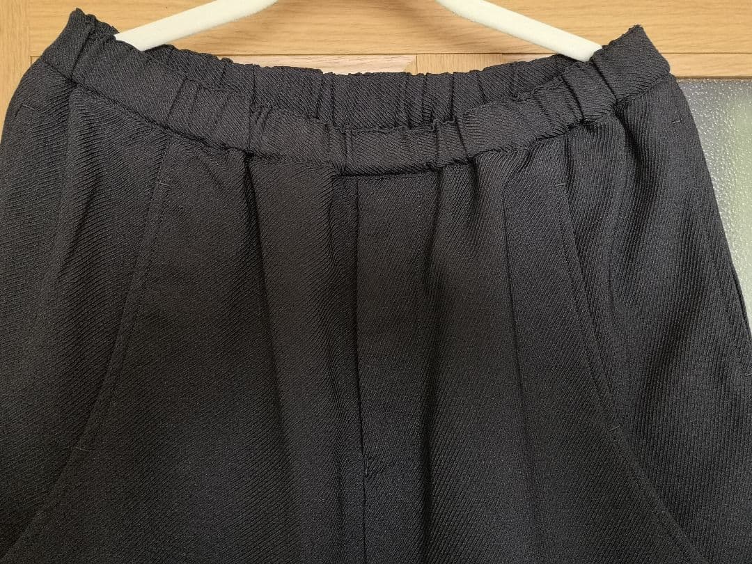 土日祝日セールブラックコムデギャルソン ストライプ織り サルエルパンツ