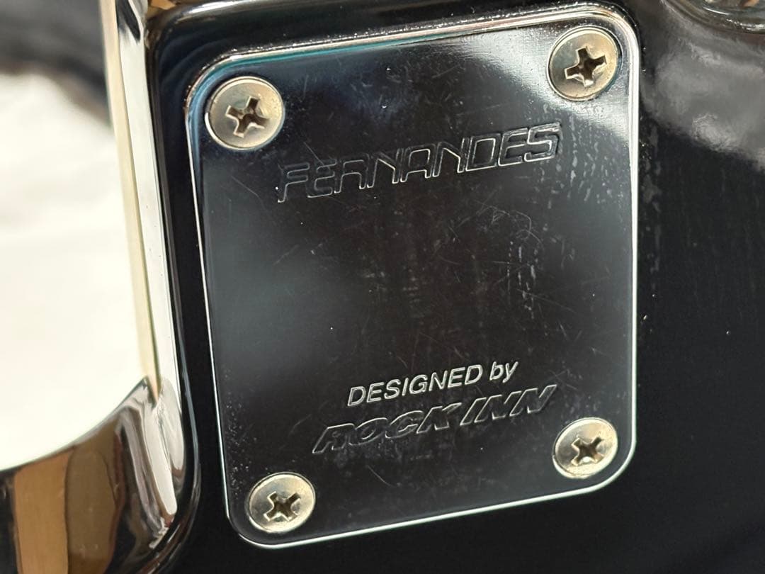 Fernandes エレキベース　ソフトケース付き　良品1905-02-1