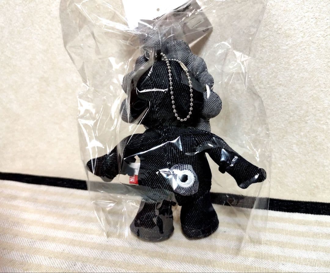 万博限定品 黒ミャクミャク EDWIN チェーン付 ぬいぐるみ 【Sサイズ】