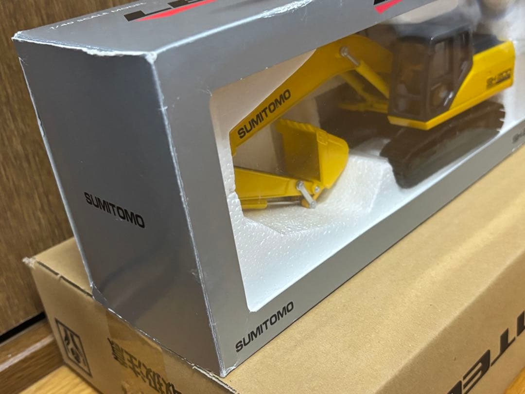 未開封品　SUMITOMO SH200 LEGEST 1/40 住友建機