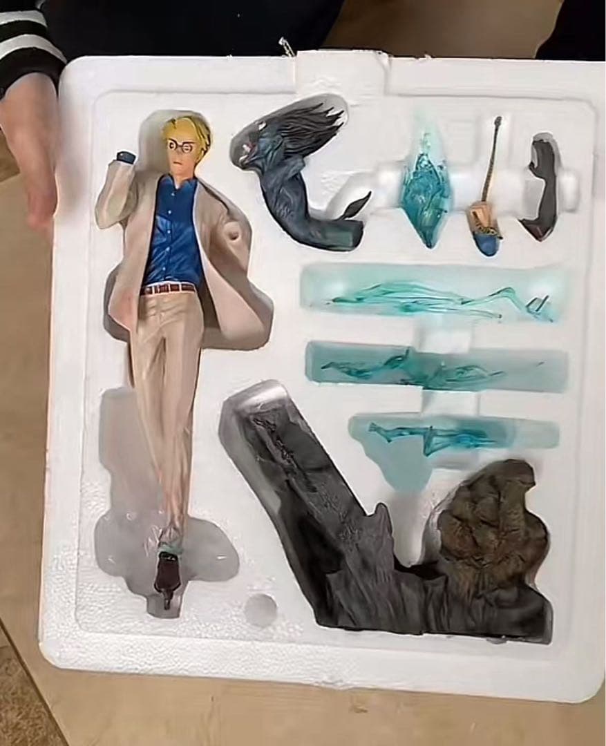 呪術廻戦 七海建人 ガレージキット ガレキ スタチュー①