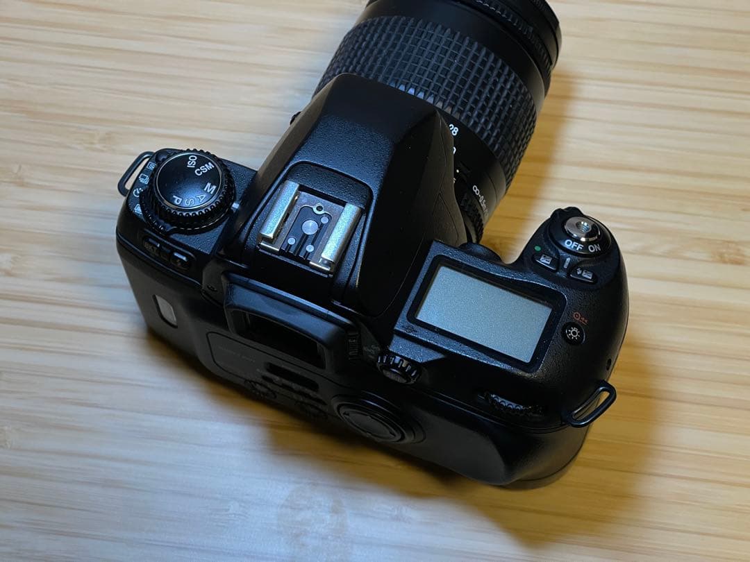 極美品Nikon F80 フィルム一眼レフカメラ　セット