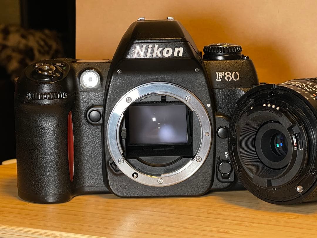 極美品Nikon F80 フィルム一眼レフカメラ　セット