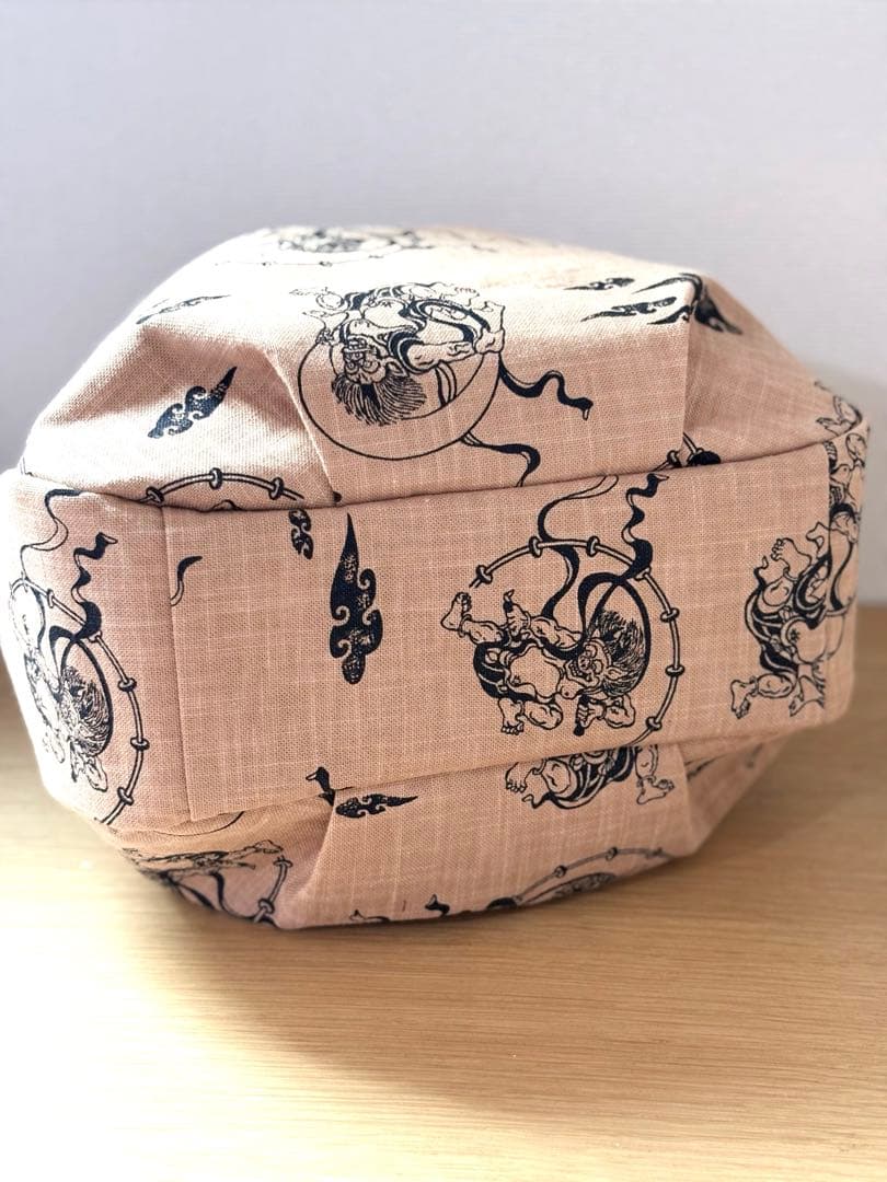 和装バック　着物バック　和柄コットン生地・風神雷神（ベージュ）