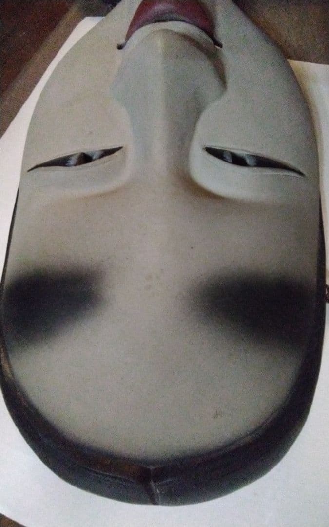 巨大　能面
