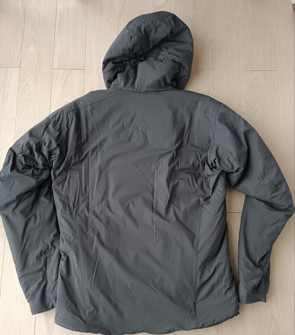 タグ有美品　ビームス購入 ARC’TERYX　atomarhoody　Pilot