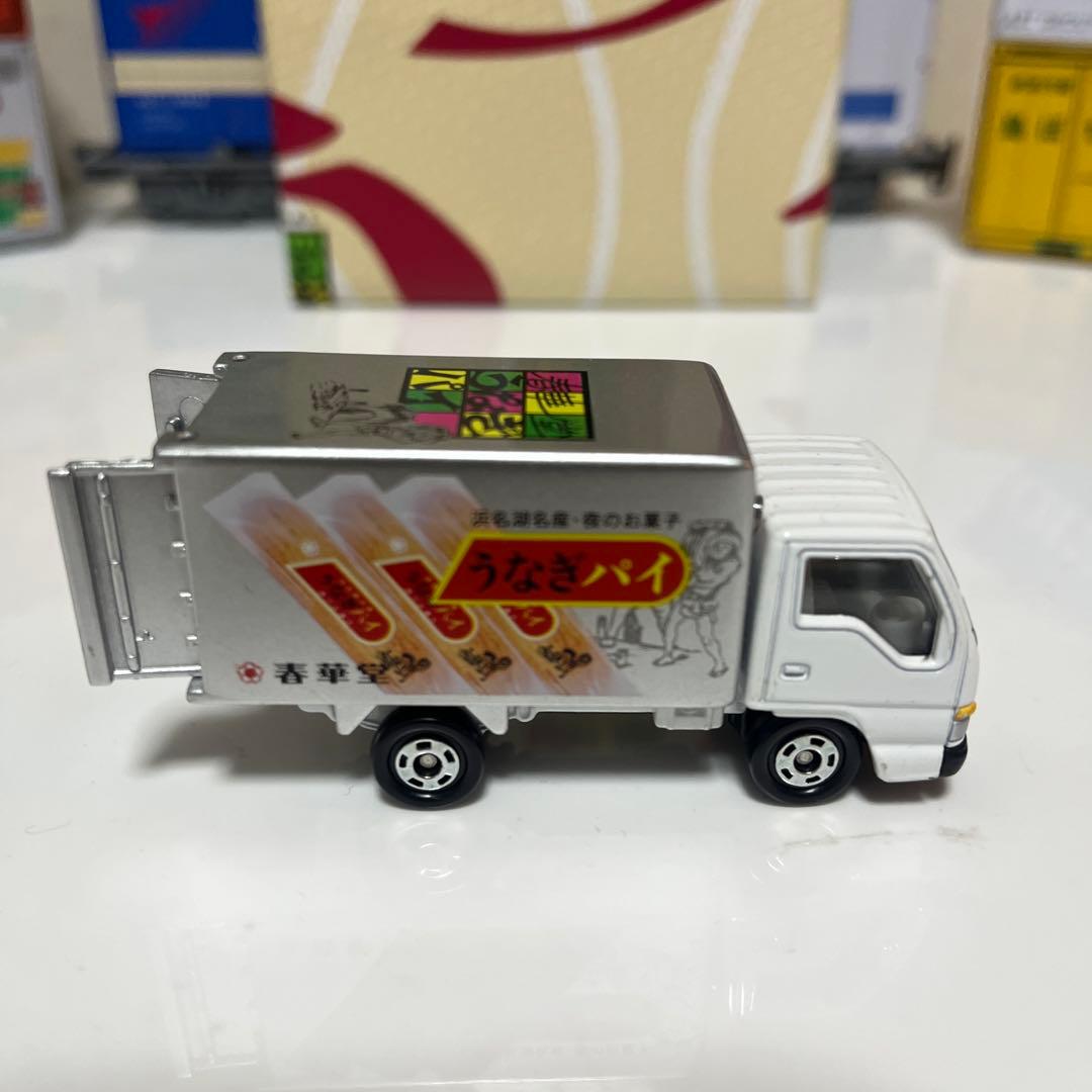 トミカ　春華堂配送車２台