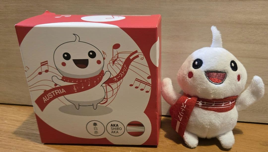 オーストリア 館　万博　アカシロアカ　キーホルダー