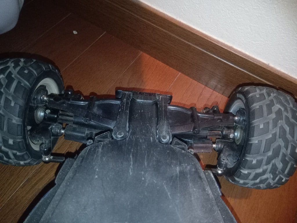 ナイトロサンダー　タミヤ　ラジコン　エンジン　ジャンク品　パーツ付き