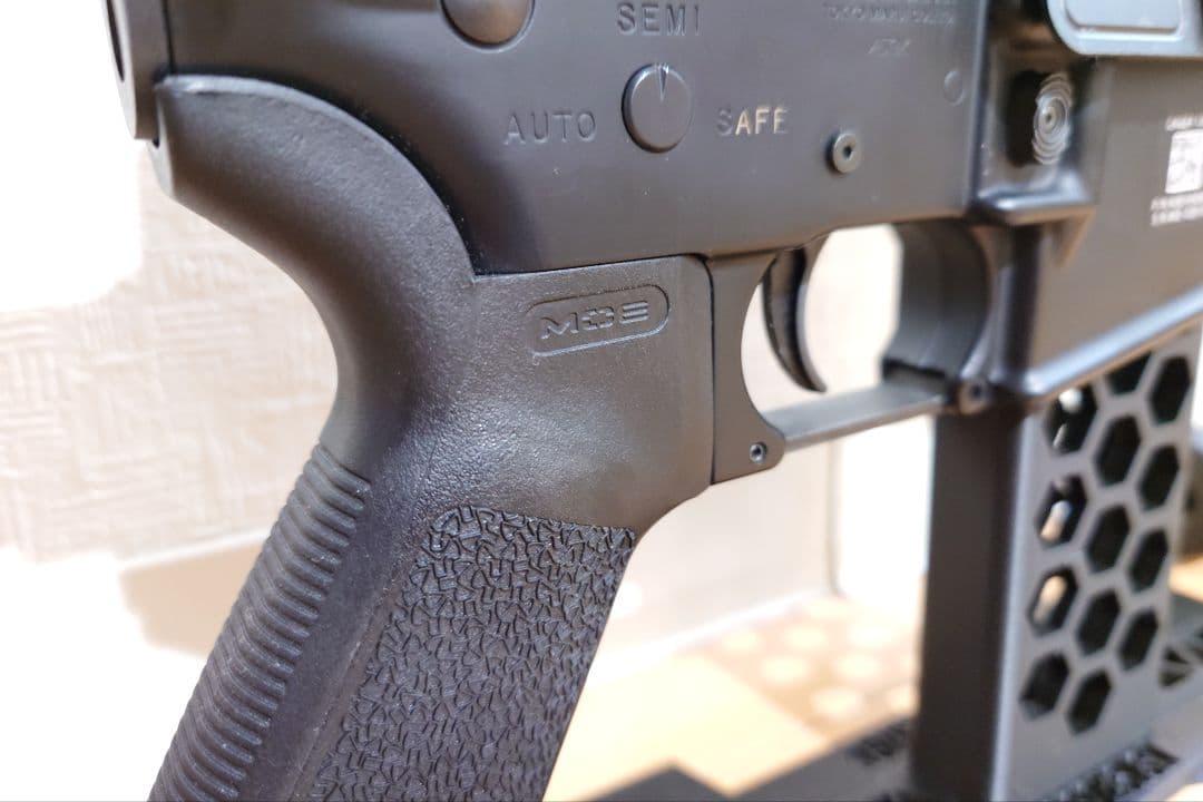 東京マルイ 次世代 M4 電子トリガー TITAN サマコバ