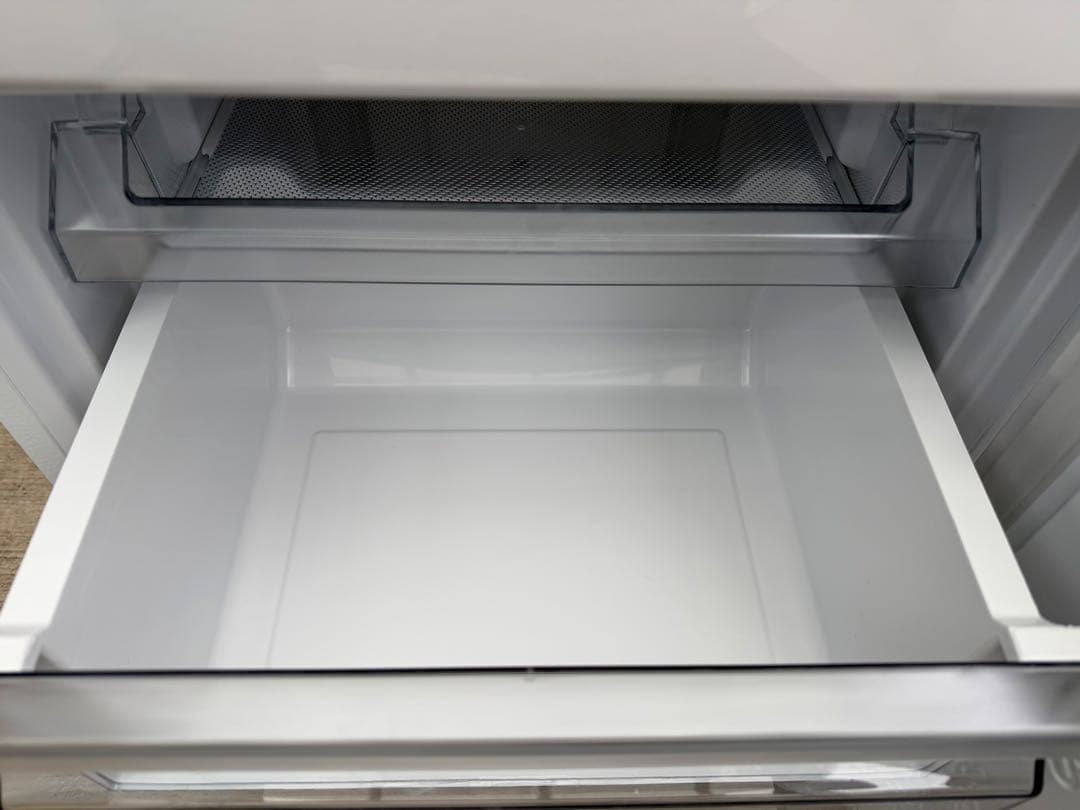 【極美品】2025年製 ハイアール冷蔵庫 JR-F15KS