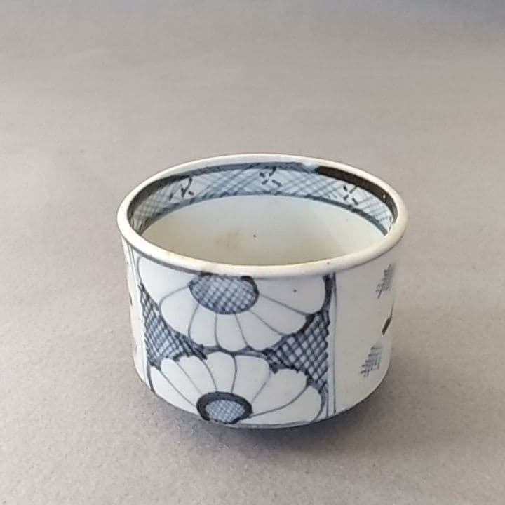 古伊万里蕎麦猪口　金継ぎ練習用　金継ぎ　No3 江戸中期