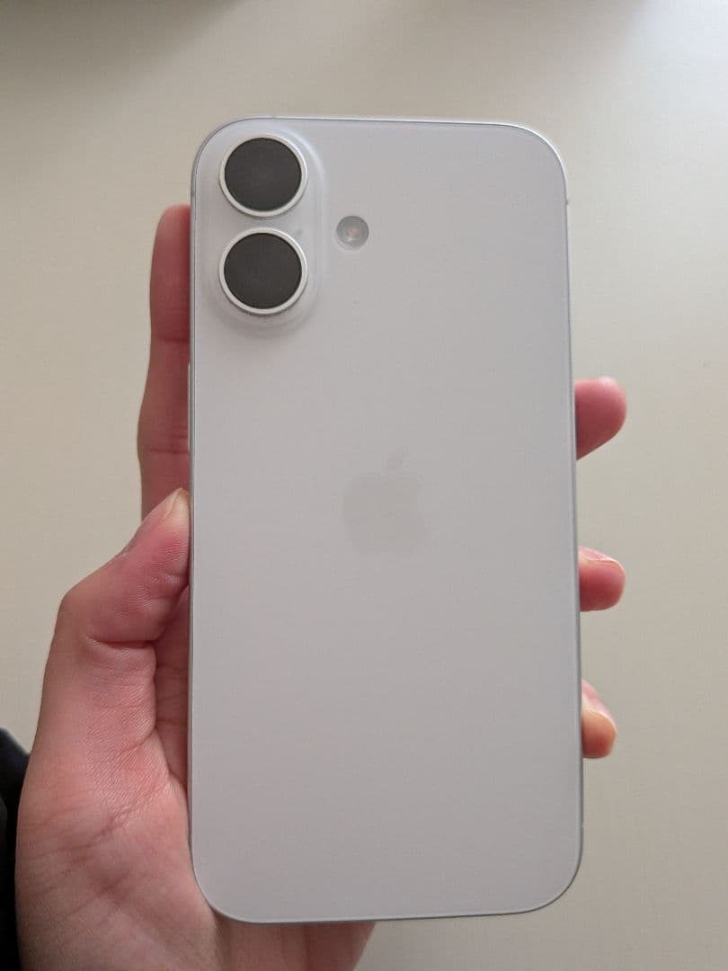 Apple iPhone 16 128GB ホワイト