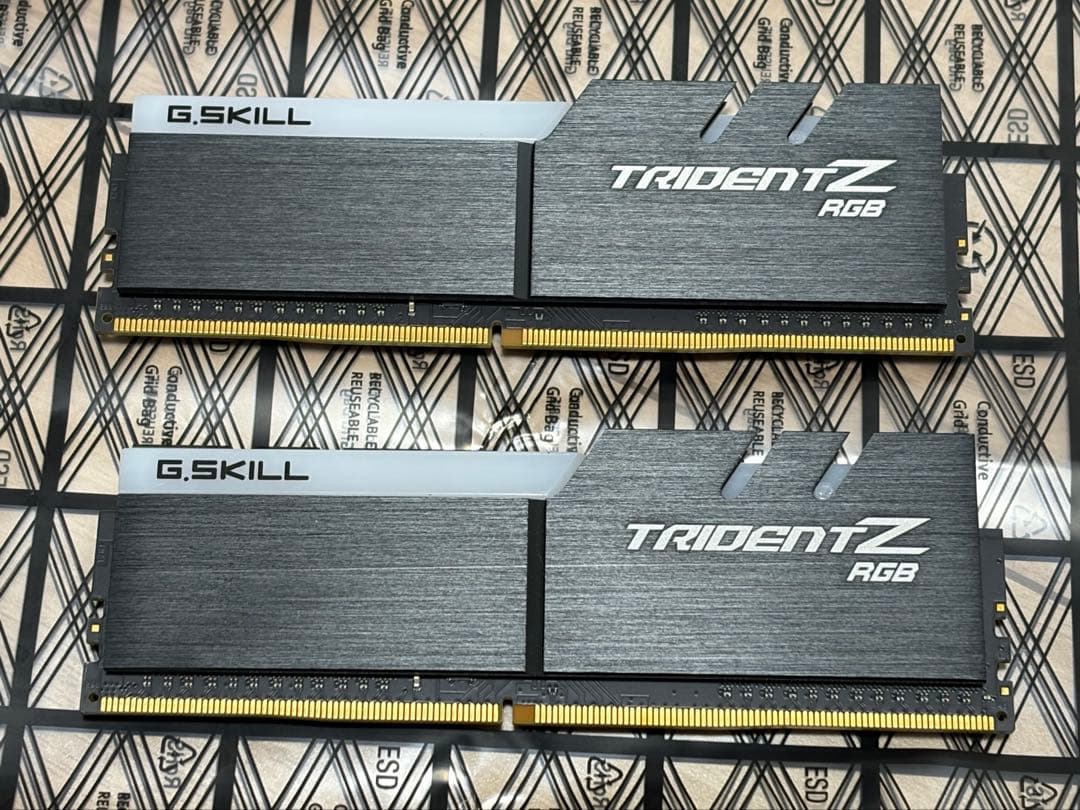 G.Skill Trident Z RGB DDR4 16GB (8G×2枚)