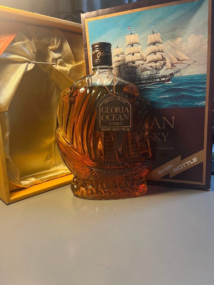 GLORIA OCEAN ウイスキー 船型ボトル