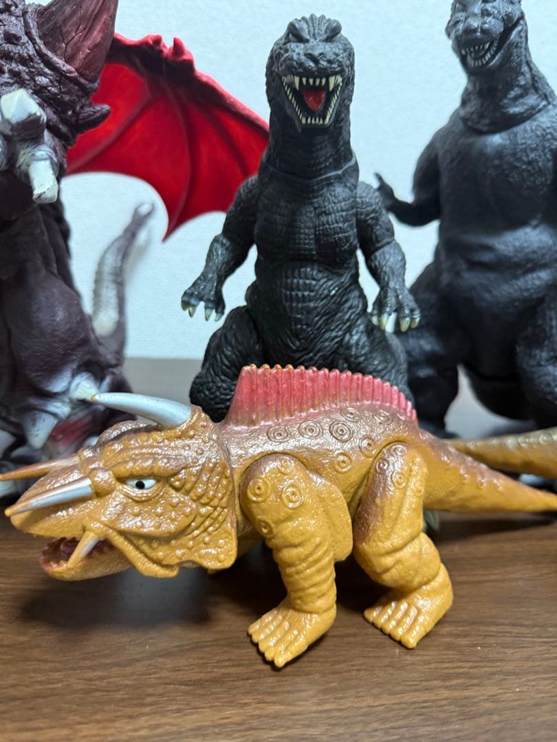 シンゴジラ フィギュア 東宝 ゴジラ デストロイア ソフビ バンダイ