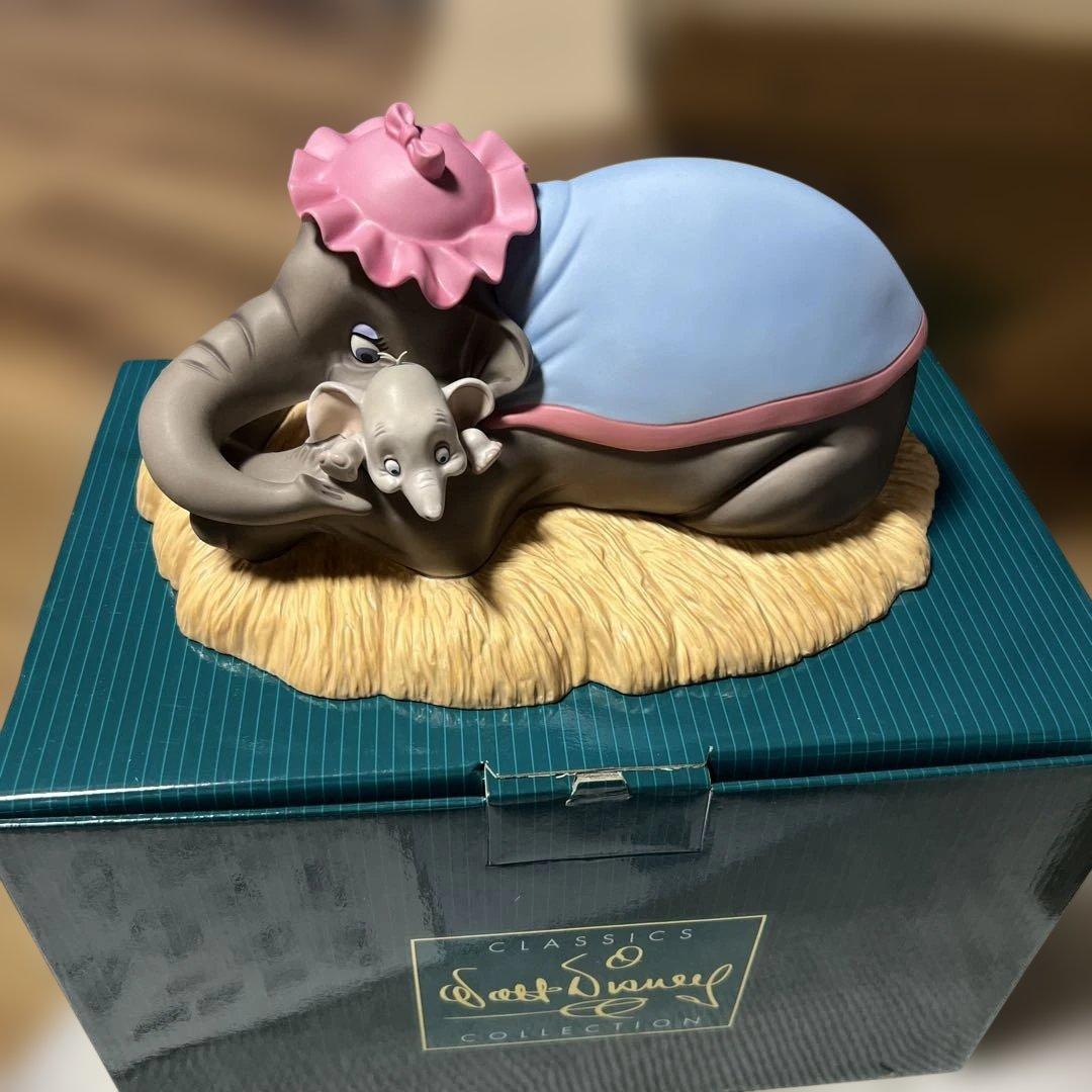 ディズニー陶器ダンボ置物