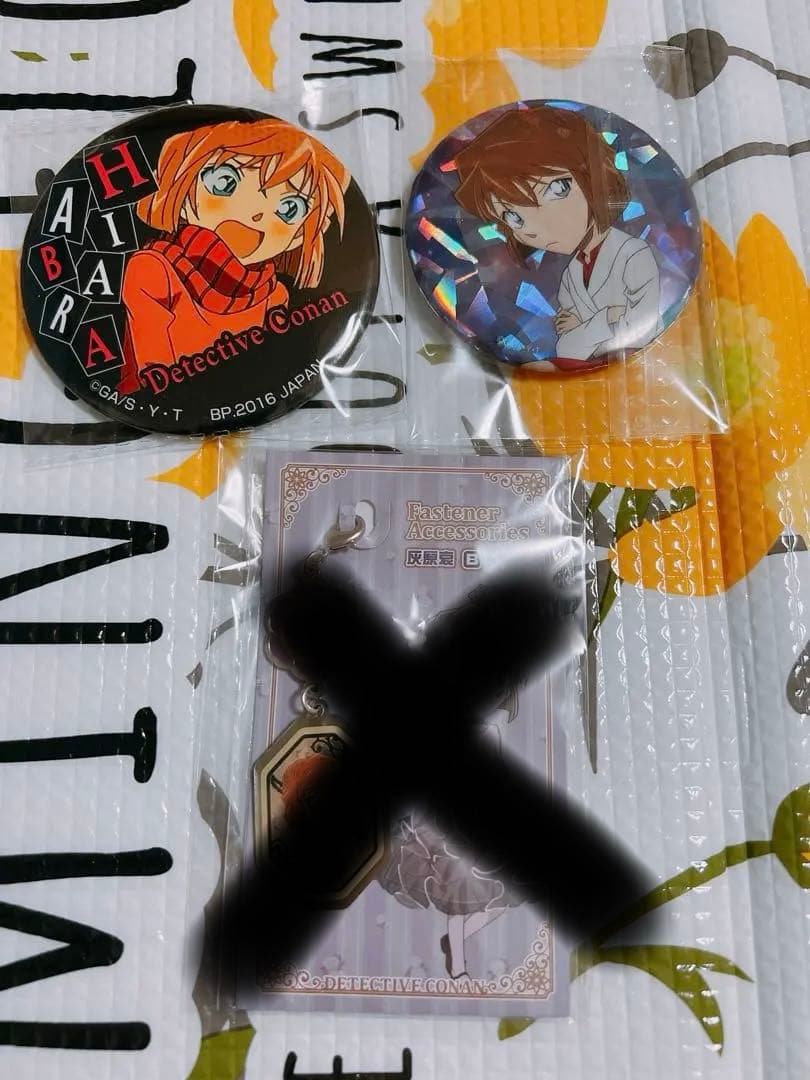 名探偵コナン　ホログラム缶バッジ　一番カフェ　ファスナーアクセサリー　灰原哀