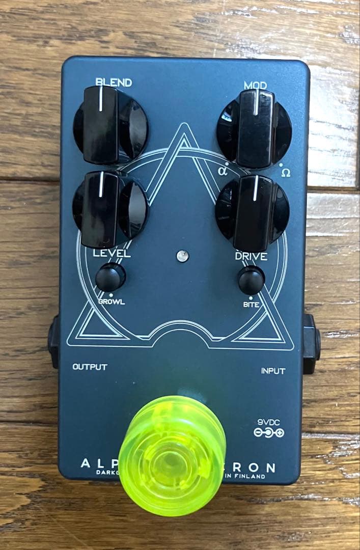 Darkglass ALPHA OMICRON ベースエフェクター