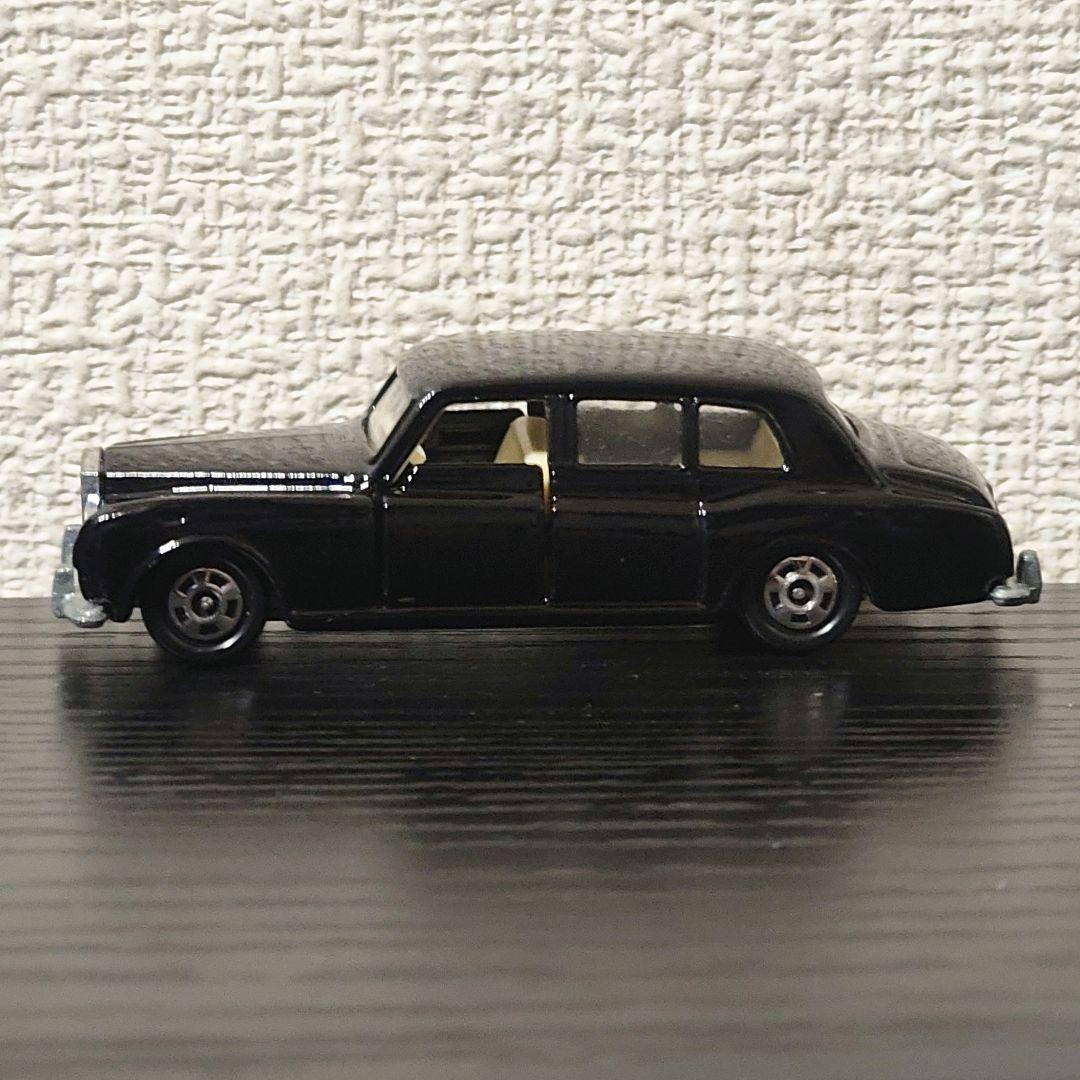 TOMICA　トミカ　ロールスロイスファンタム　黒色小田急デパート特注品　箱付き