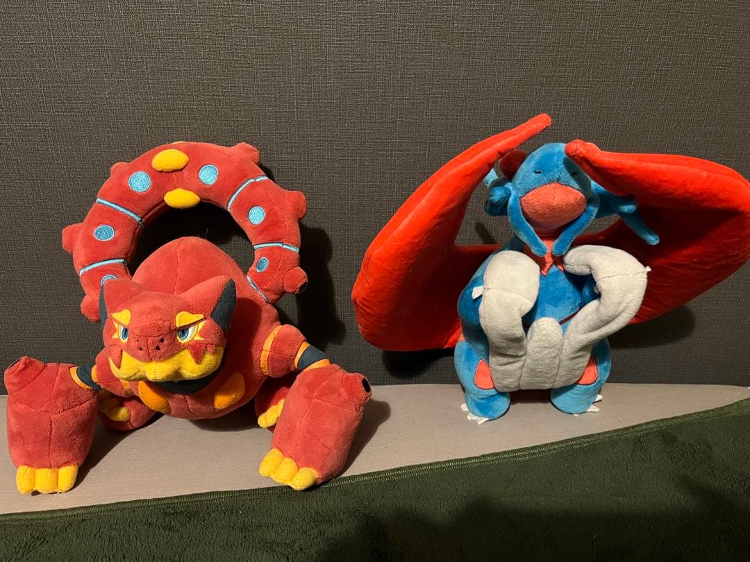 ポケモンセンター限定　ぬいぐるみ　ボルケニオン メガボーマンダ　セット