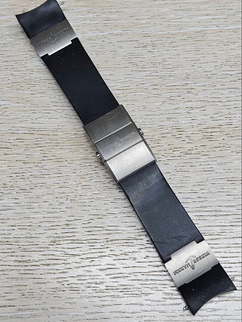 値下げ ユリスナルダン Ulysse Nardin ラバーベルト バックル 時計