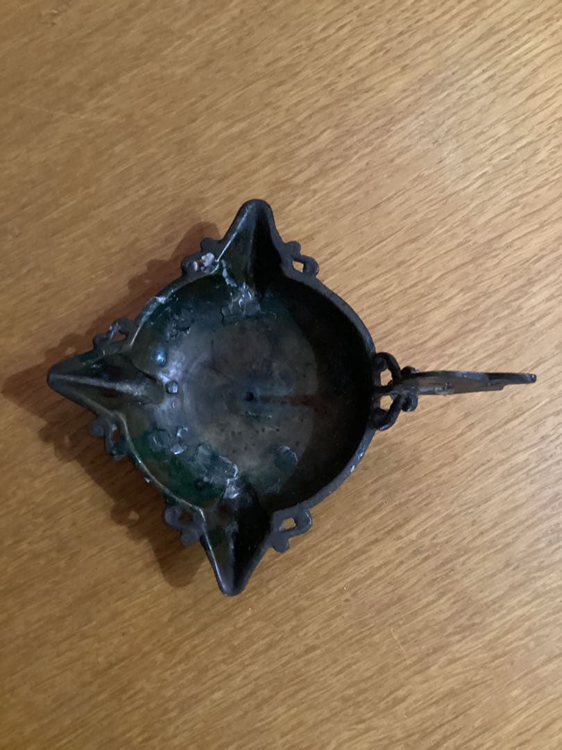 西洋アンティーク　銅　灰皿　小物入れ　飾り皿　トレー