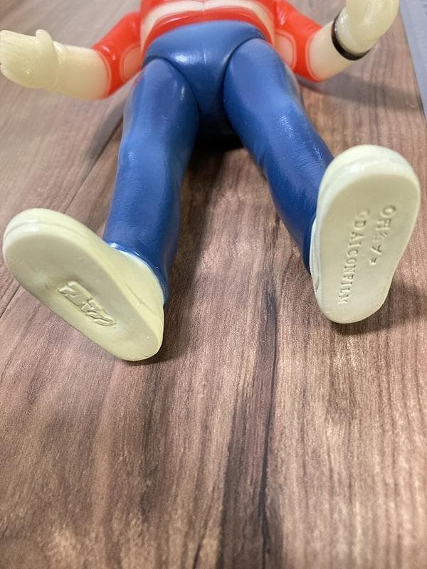 珍品！　庵野秀明　帰ってきたウルトラマン　ブルマァク　ソフビ