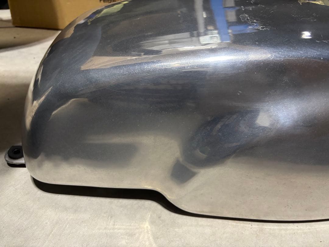 SR400 メタリックシルバータンク B級品