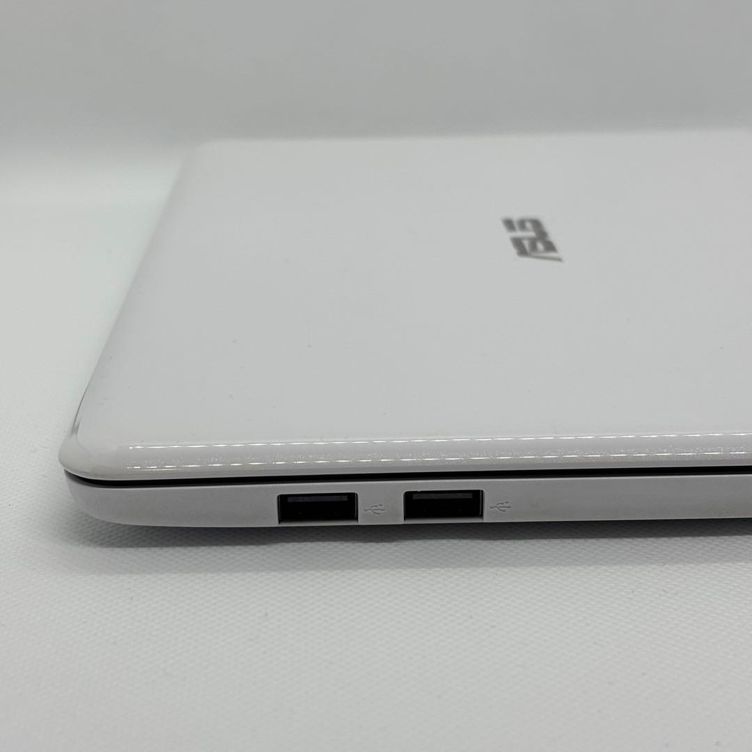 ✨美品✨ ASUS EeeBook X205TA ノートパソコン 小型軽量モデル