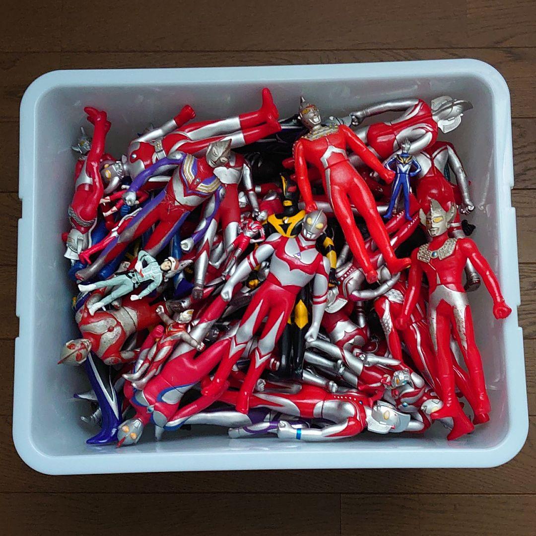 ウルトラマン(隊員、怪獣含)&仮面ライダー他戦隊ものソフビ フィギュア