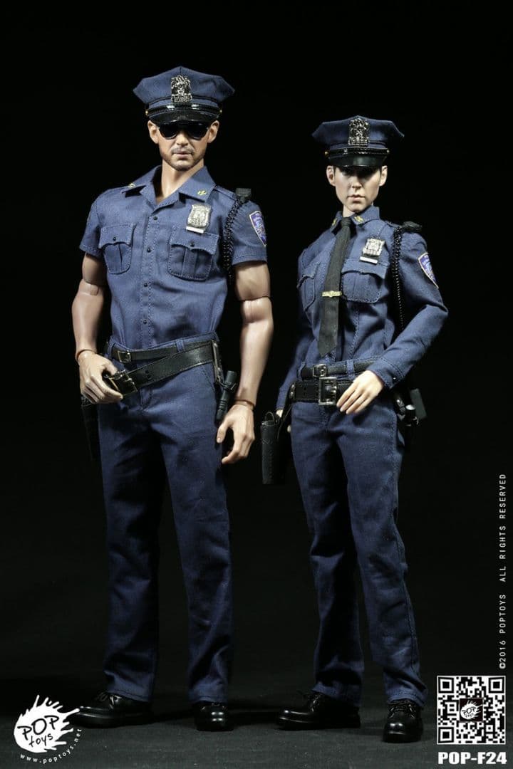 NYPD　警官　フィギュア