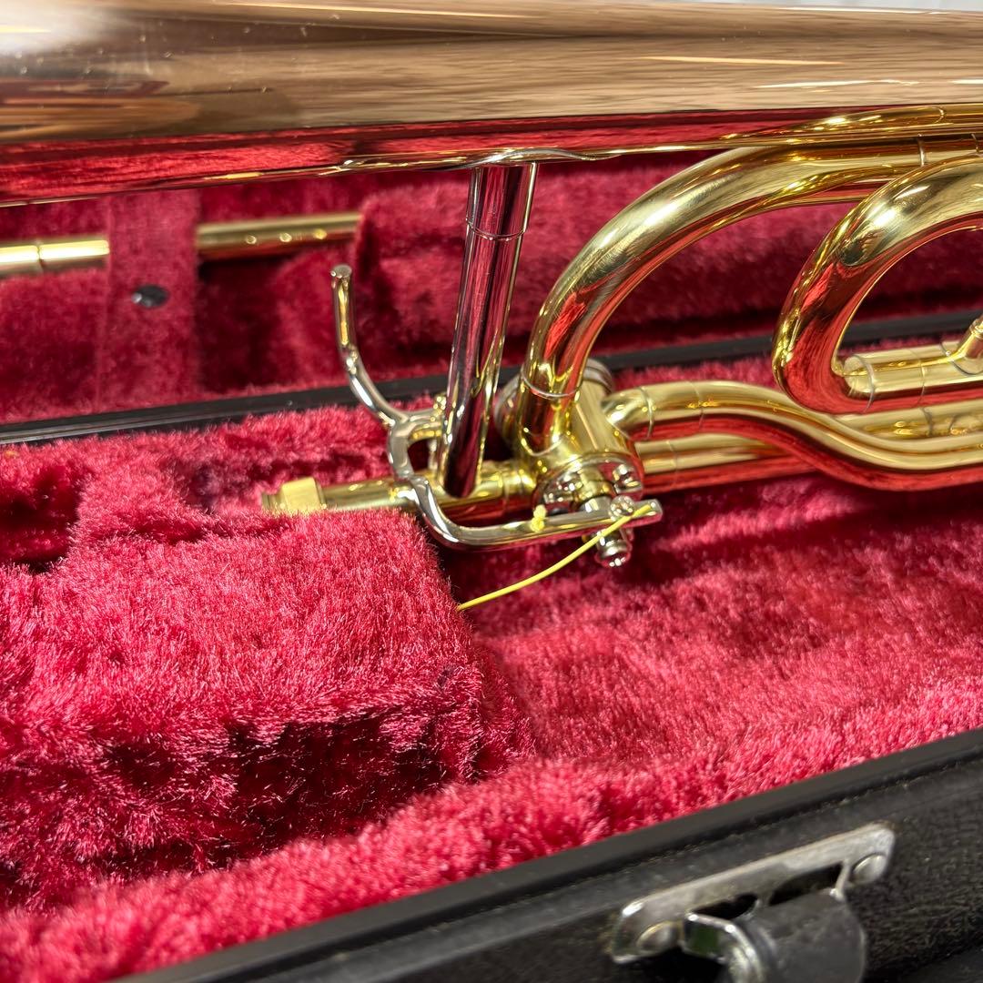 美品　ヤマハYSL-3540R テナーバストロンボーン マウスピース付　メッキ