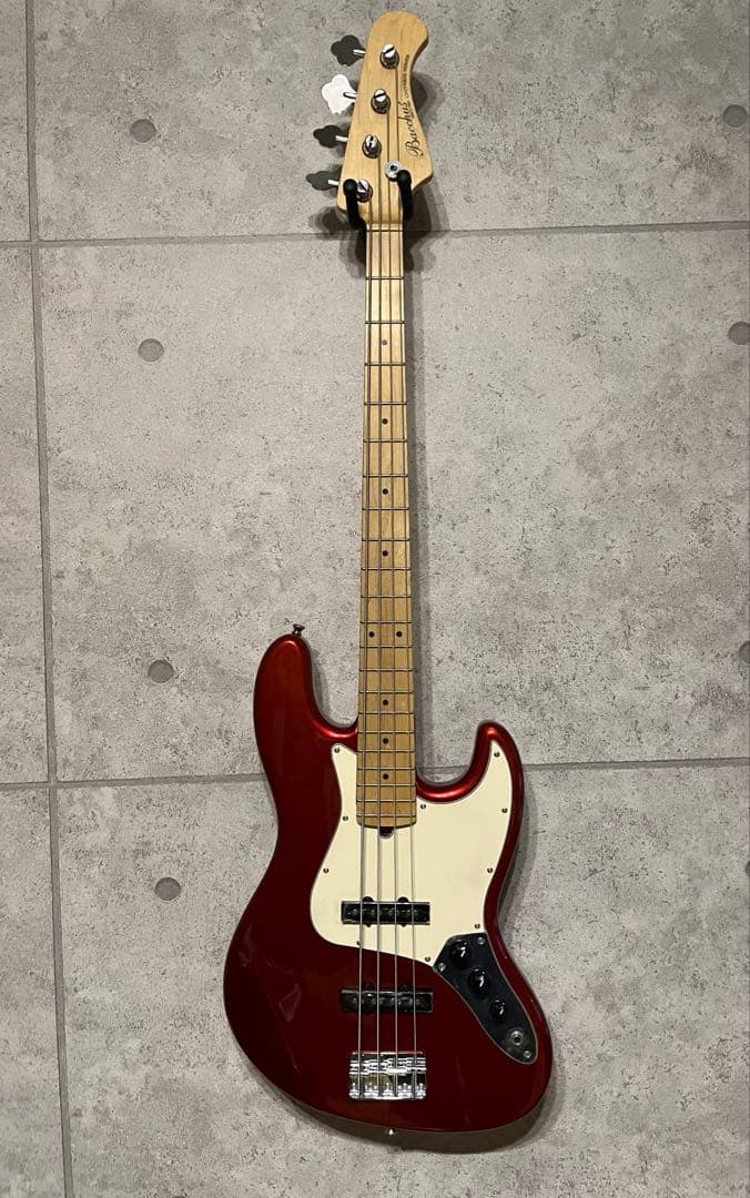 美品　新品同様　Bacchus universe ベース　BJB-1M