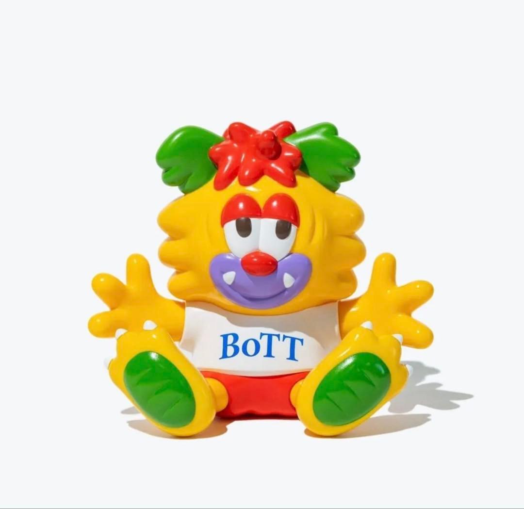 BoTT × VERDY Visty Toy