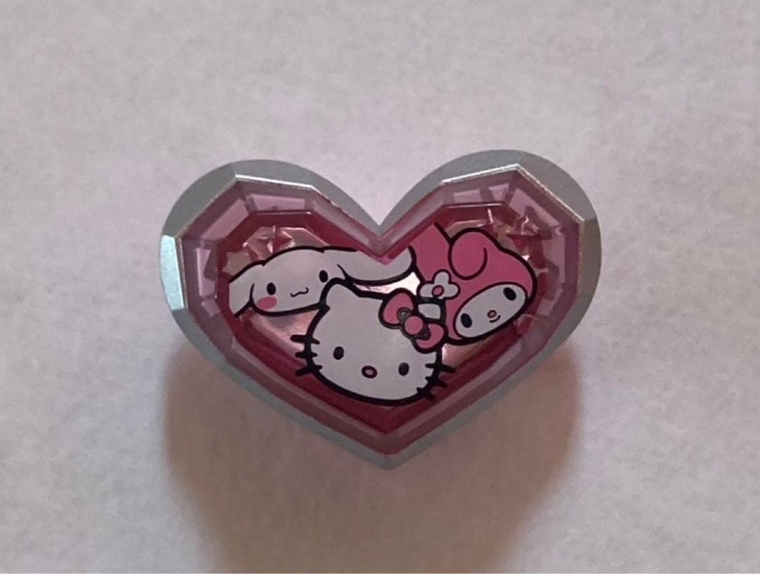 たまごっちピース たまデコピアス サンリオ