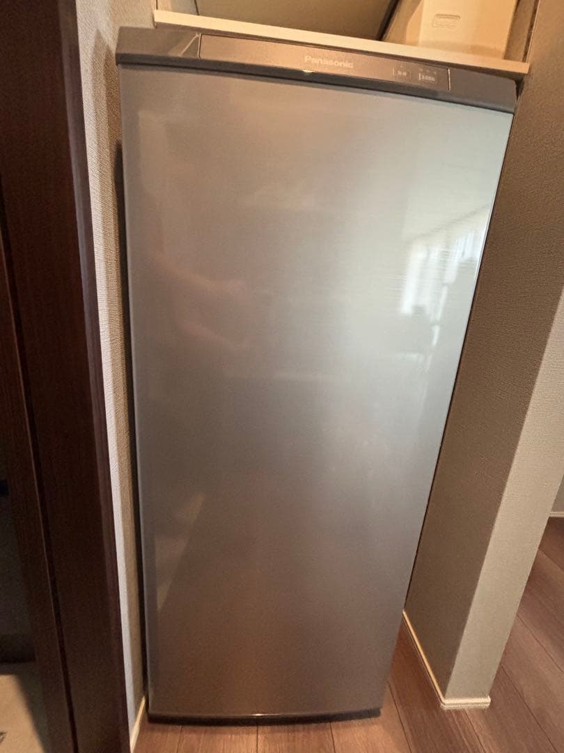 値下げ中！【新品未使用】パナソニック冷凍庫 121L