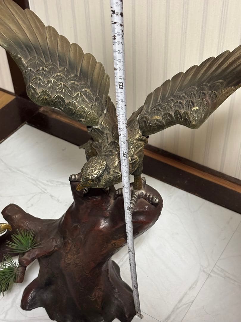 双鷹　双鷲　鉄製　置物 秀峰作