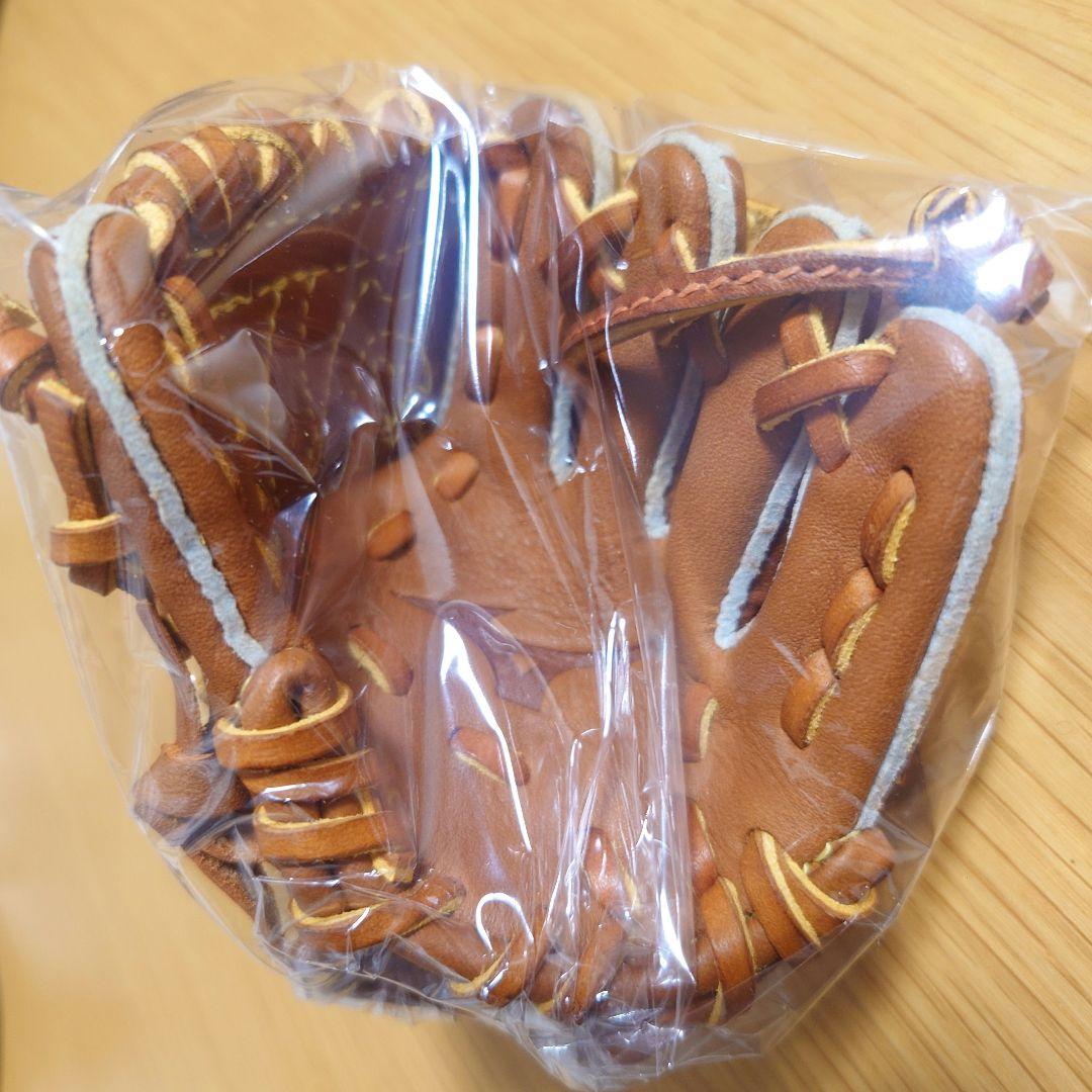 田中将大 日米通算200勝達成記念ミニチュアグラブ