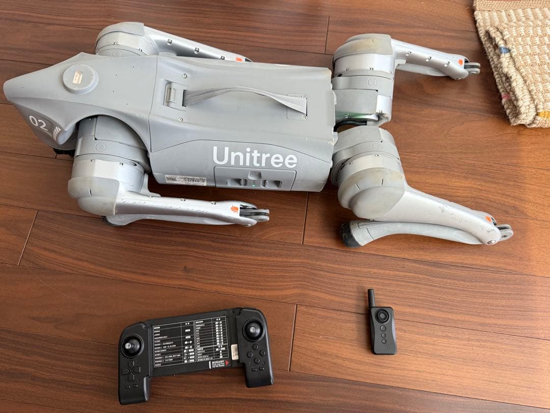 Unitree ロボット犬 02 モデル リモコン付き