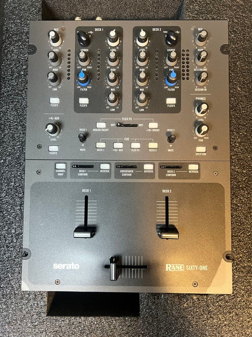 Rane Sixty-One DJミキサー