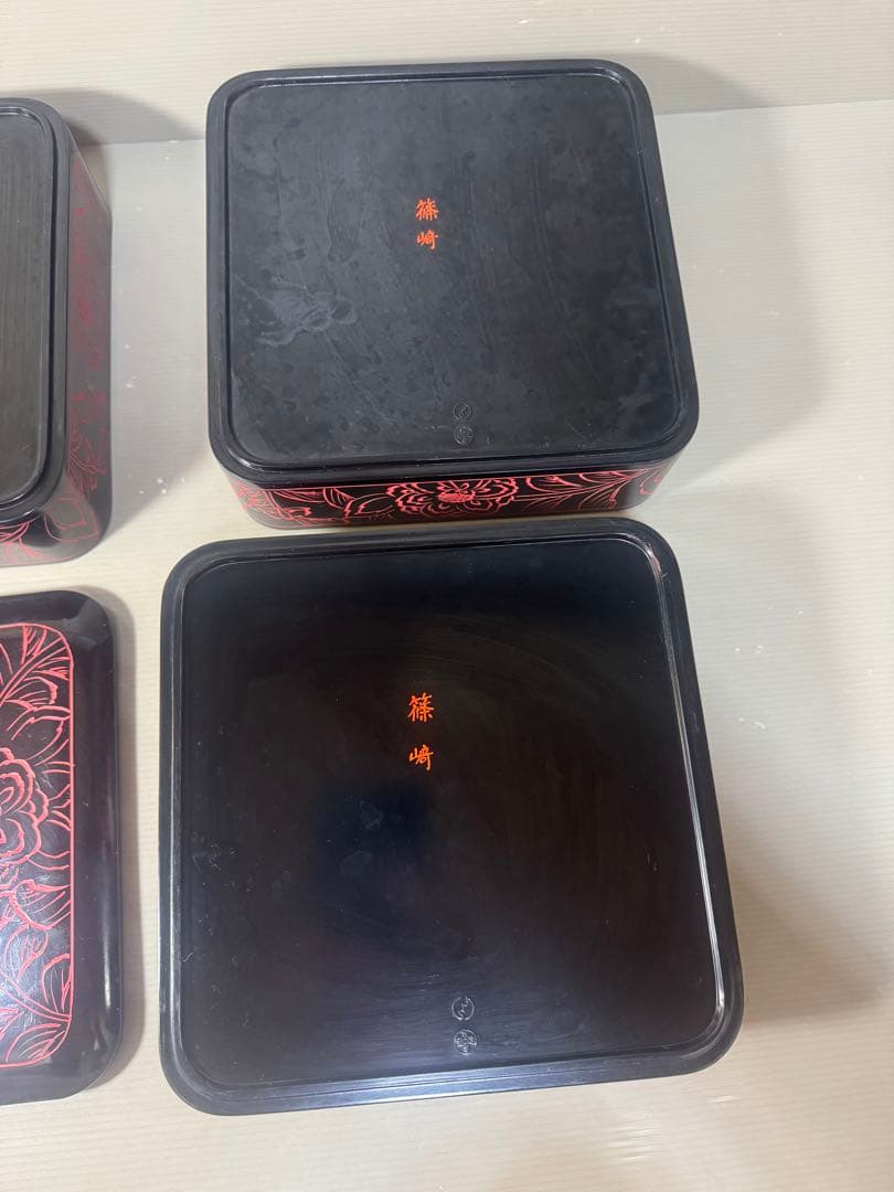 2546 越前塗　骨董　三段重箱 漆 漆器 泥朱 牡丹彫