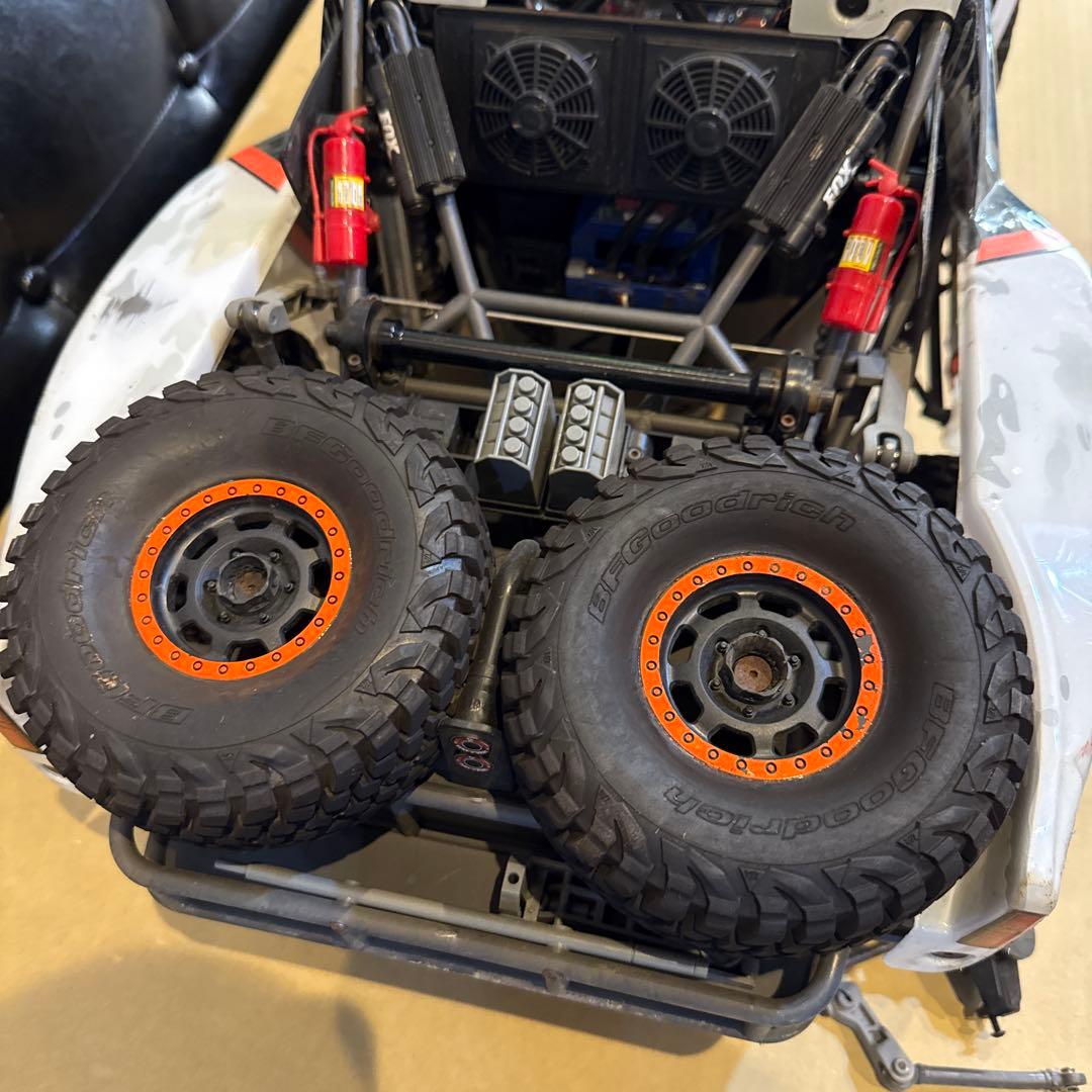TRAXXAS UDR 左前破損 ジャンク