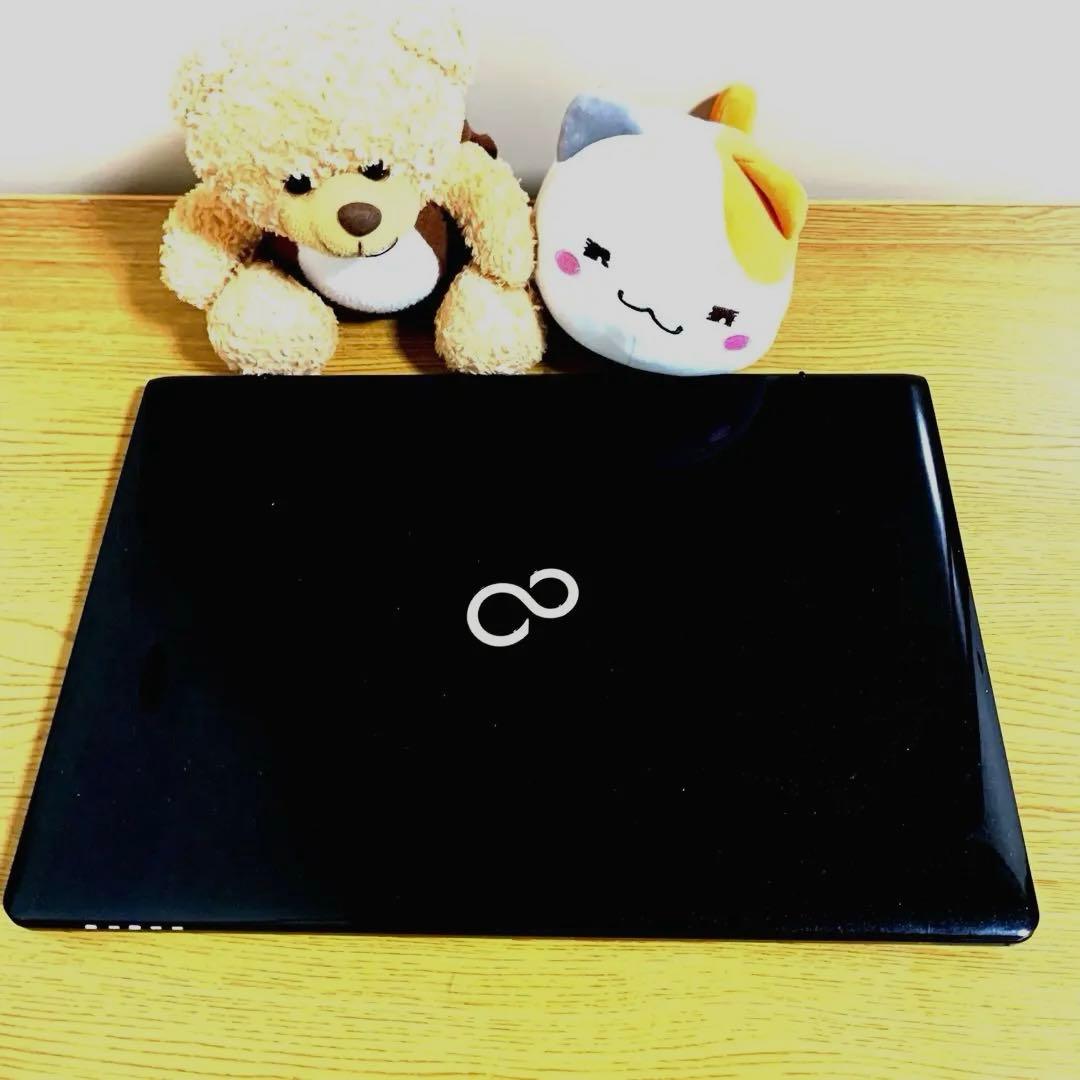 富士通タッチパネルi7/8/新品SSD 240GB 2024 office