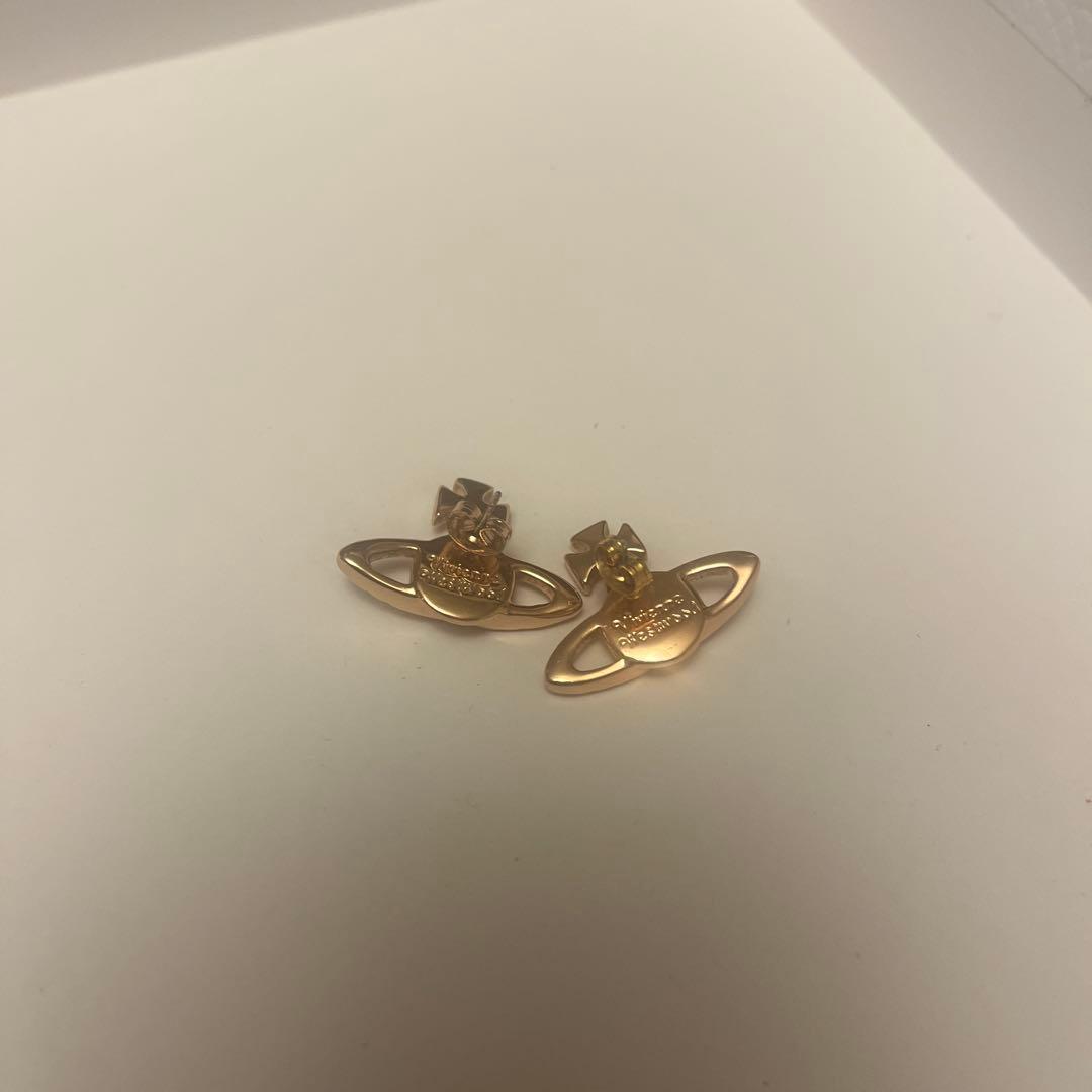 ヴィヴィアンウエストウッド Mayfair Bas Relief ピアス付属品付