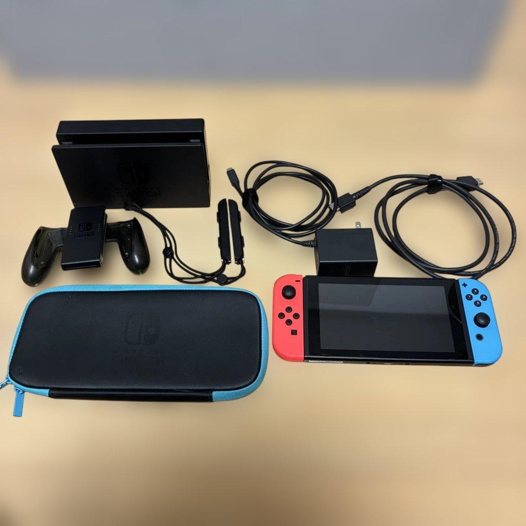 Nintendo Switch 本体、ドック、周辺機器