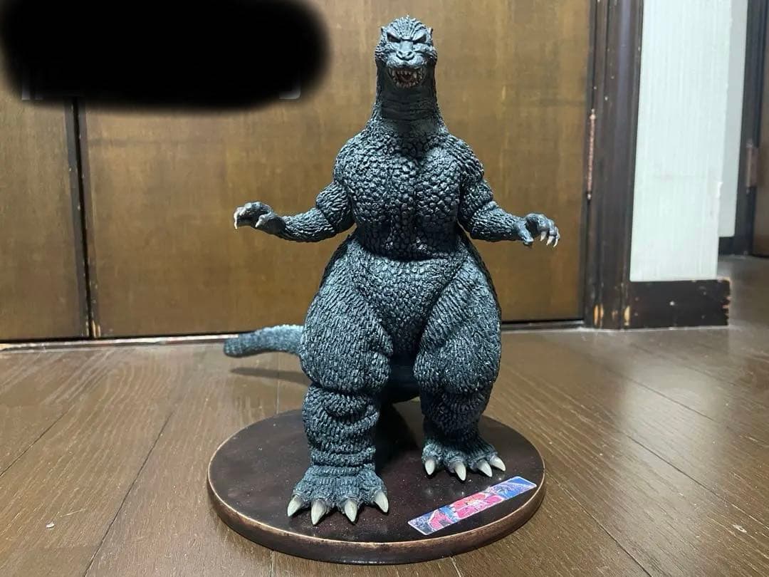 ゴジラ（1989）　レジン製　フィギュア 約20cm木製台座付き
