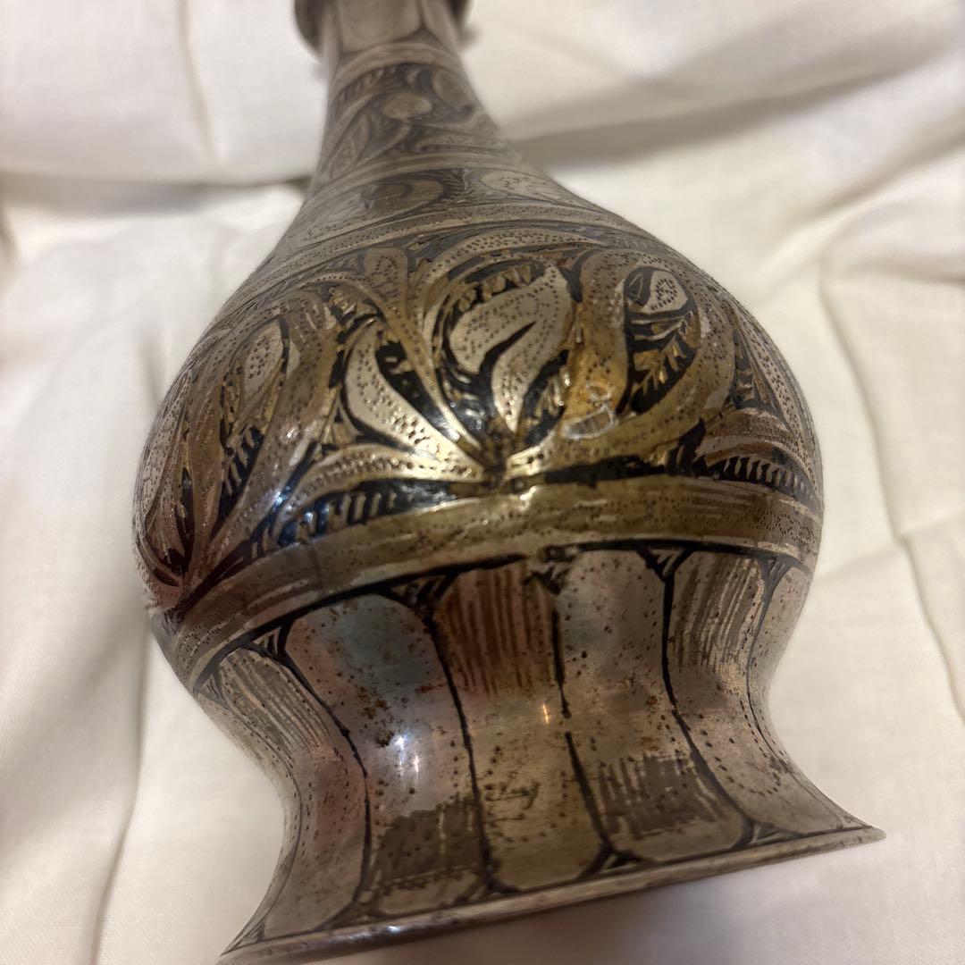 【希少】　インド工芸 ビドリ焼き 銀象嵌 黒地 花瓶 伝統金属工芸